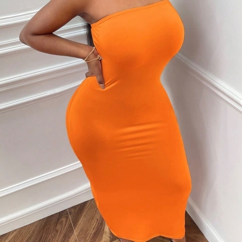 🔥 Bold & Chic Strapless Bodycon Maxi Dress – Size Large 🔥 - Picture 4 of 10